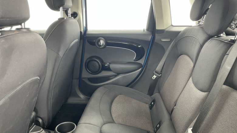 MINI Hatchback 1.5 Cooper Classic 5dr Petrol Hatchback